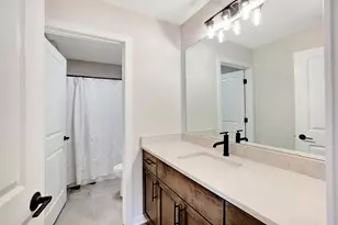 3741 Howell Oaks Dr, Waukesha, WI 53188 - Photo 25
