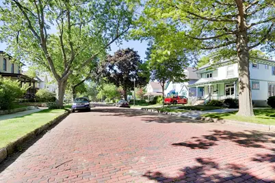 1429  College Ave, Racine, WI 53403 - Photo 39