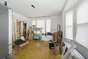 2328 E Back Bay St, Milwaukee, WI 53202 - Photo 5