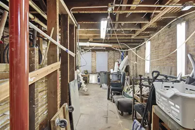 2328 E Back Bay St, Milwaukee, WI 53202 - Photo 47