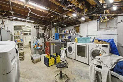 2328 E Back Bay St, Milwaukee, WI 53202 - Photo 41