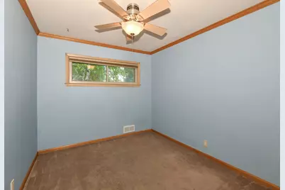 2837 S 67th St, Milwaukee, WI 53219 - Photo 15