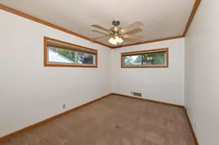 2837 S 67th St, Milwaukee, WI 53219 - Photo 11