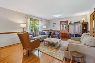 855 Ulao Rd, Grafton, WI 53024 - Photo 7