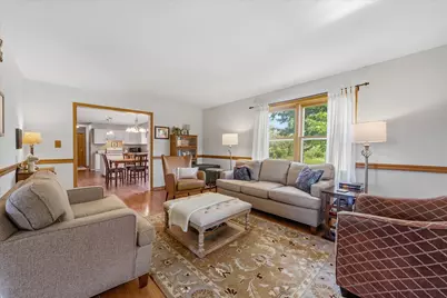 855  Ulao Rd, Grafton, WI 53024 - Photo 9