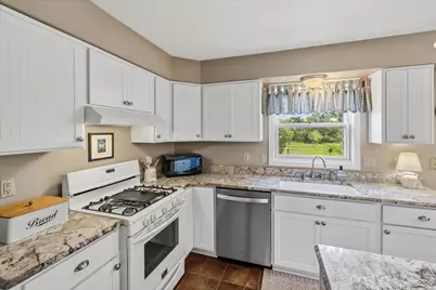 855  Ulao Rd, Grafton, WI 53024 - Photo 15