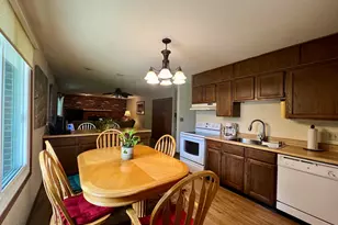 1216 Pinecrest Ln, Onalaska, WI 54650 - Photo 11