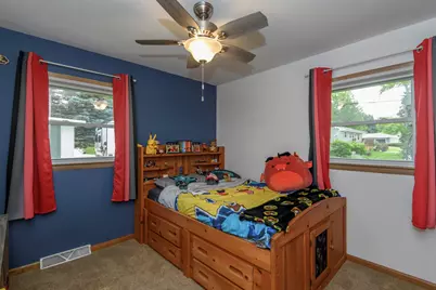 1109  Lawndale Ave, Waukesha, WI 53188 - Photo 15
