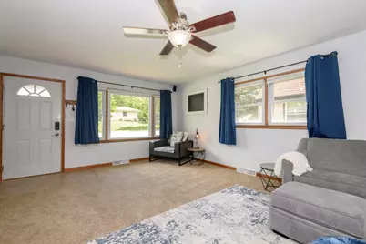 1109  Lawndale Ave, Waukesha, WI 53188 - Photo 3
