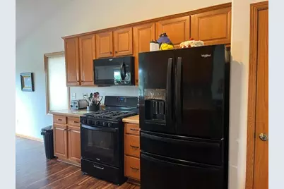 6114  Biscayne Ave, Racine, WI 53406 - Photo 9