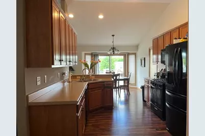 6114  Biscayne Ave, Racine, WI 53406 - Photo 11