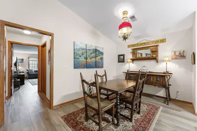 104  Bur Oak Ln #D, Grafton, WI 53024 - Photo 11
