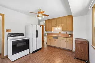 5740 N Dexter Ave, Glendale, WI 53209 - Photo 11