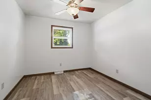 1712 McKinley St, New Holstein, WI 53061 - Photo 13