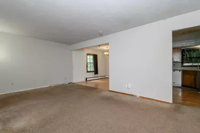 5210 S Balboa Dr, New Berlin, WI 53151 - Photo 3
