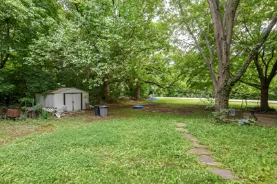 5210 S Balboa Dr, New Berlin, WI 53151 - Photo 31