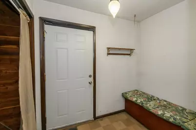 5210 S Balboa Dr, New Berlin, WI 53151 - Photo 13