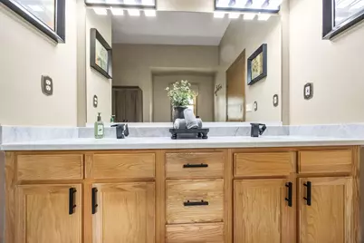 309  Woodlands Ct, Hartland, WI 53029 - Photo 21