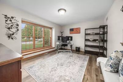 309  Woodlands Ct, Hartland, WI 53029 - Photo 23