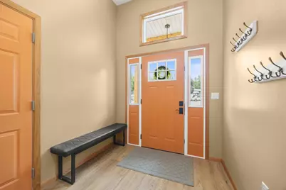 918  Sunset Ln, Horicon, WI 53032 - Photo 5
