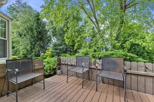 200 S Vincennes Cir, Racine, WI 53402 - Photo 23