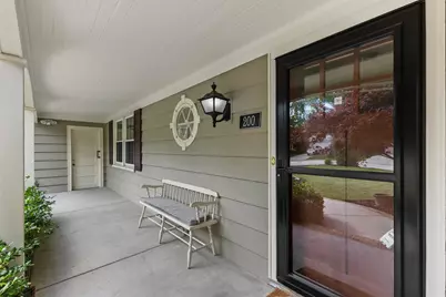 200 S Vincennes Cir, Racine, WI 53402 - Photo 3