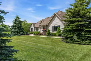 12575 N Hawks Glen Ct, Mequon, WI 53097 - Photo 53