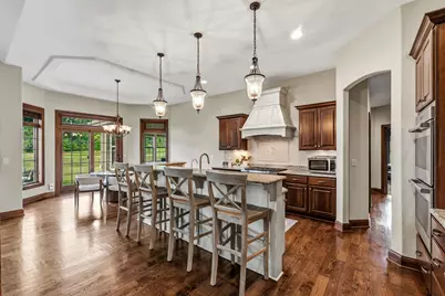 12575 N Hawks Glen Ct, Mequon, WI 53097 - Photo 3