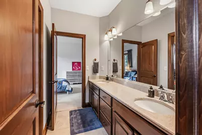 12575 N Hawks Glen Ct, Mequon, WI 53097 - Photo 35