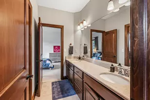 12575 N Hawks Glen Ct, Mequon, WI 53097 - Photo 35