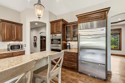 12575 N Hawks Glen Ct, Mequon, WI 53097 - Photo 15