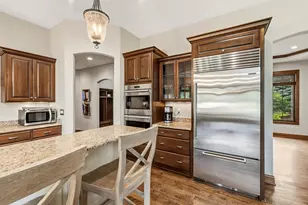 12575 N Hawks Glen Ct, Mequon, WI 53097 - Photo 15