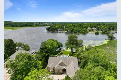 6474  Blue Heron Pointe Dr, Racine, WI 53185 - Photo 3