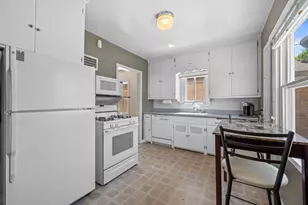 4823 N Hollywood Ave, Whitefish Bay, WI 53217 - Photo 13