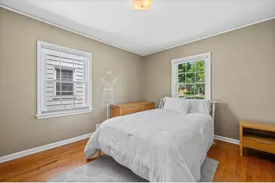 4823 N Hollywood Ave, Whitefish Bay, WI 53217 - Photo 15