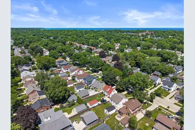 4823 N Hollywood Ave, Whitefish Bay, WI 53217 - Photo 33