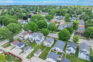 2416 N 11th St, Sheboygan, WI 53083 - Photo 7