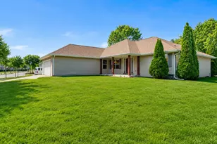 7423 N 86th St, Milwaukee, WI 53224 - Photo 29
