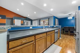 7423 N 86th St, Milwaukee, WI 53224 - Photo 11