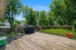 7423 N 86th St, Milwaukee, WI 53224 - Photo 25