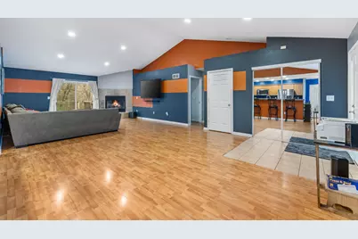 7423 N 86th St, Milwaukee, WI 53224 - Photo 5