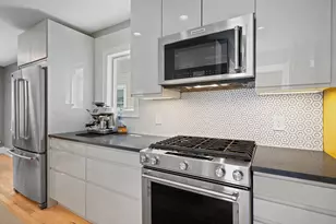 537 N 54th St, Milwaukee, WI 53208 - Photo 9