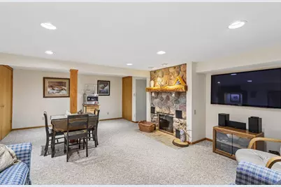 780  Michael Dr, Brookfield, WI 53045 - Photo 25