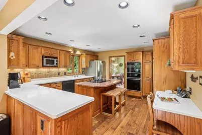 780  Michael Dr, Brookfield, WI 53045 - Photo 13