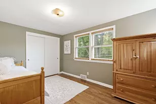 8921 N Lake Dr, Bayside, WI 53217 - Photo 29