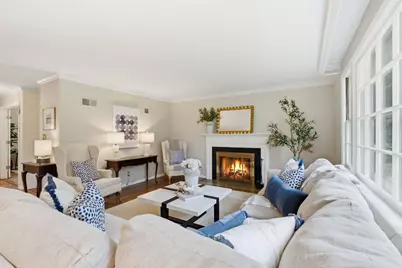 8921 N Lake Dr, Bayside, WI 53217 - Photo 7