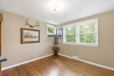 8921 N Lake Dr, Bayside, WI 53217 - Photo 33