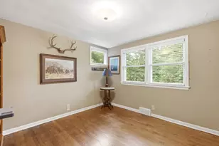 8921 N Lake Dr, Bayside, WI 53217 - Photo 33