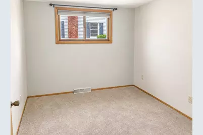 1412 N 40th St, Sheboygan, WI 53081 - Photo 7