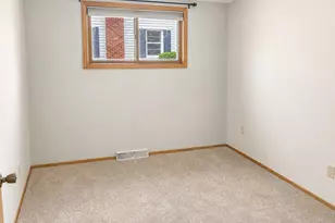 1412 N 40th St, Sheboygan, WI 53081 - Photo 7